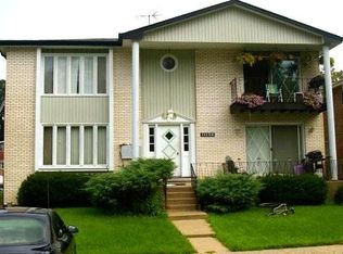 11158 S Columbus Dr #GN, Worth, IL 60482