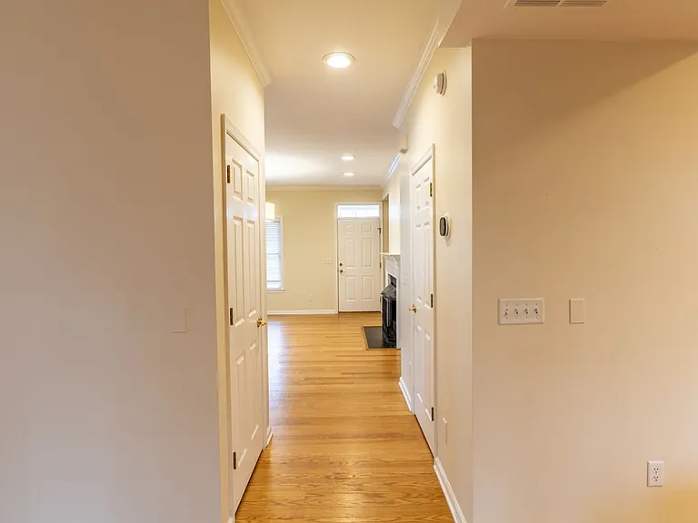 158 Burnet St — Photo 11