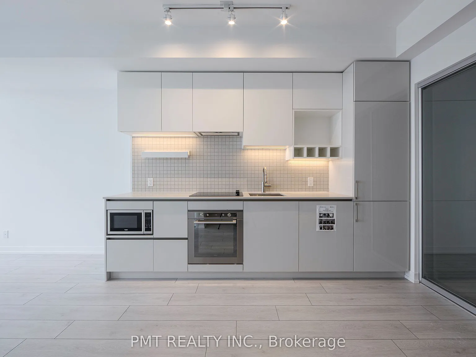 2 bed, $2,400 — Photo 3