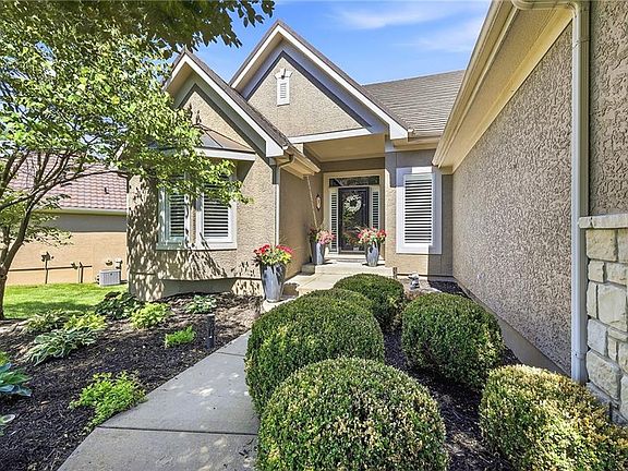 4th image of 9926 Fountain Cir
