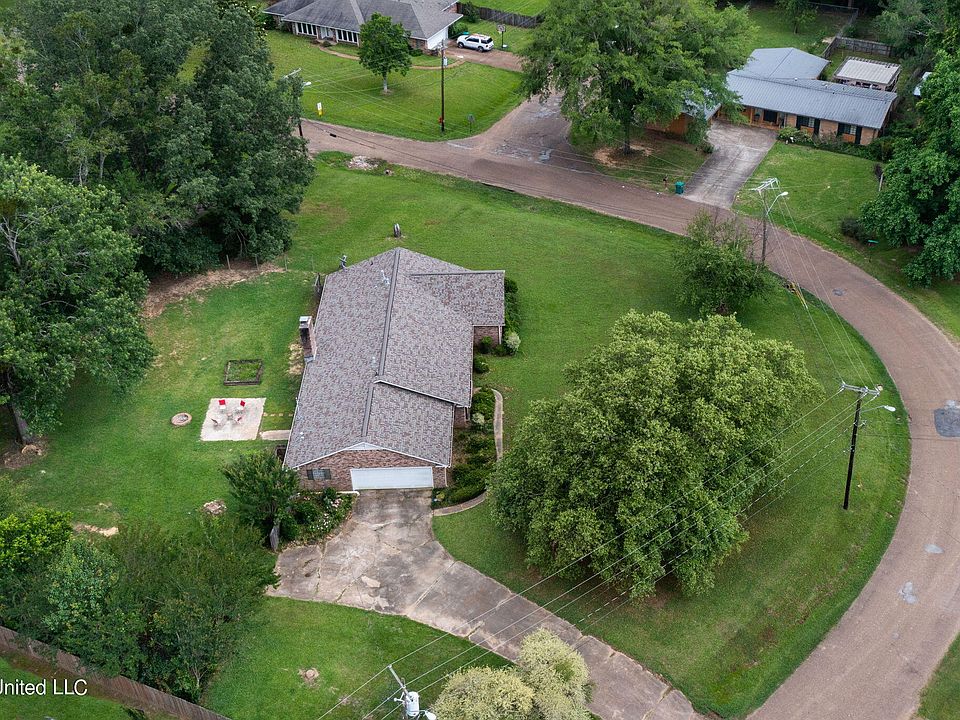 745 W Kathy Cir, Canton, MS 39046 Zillow
