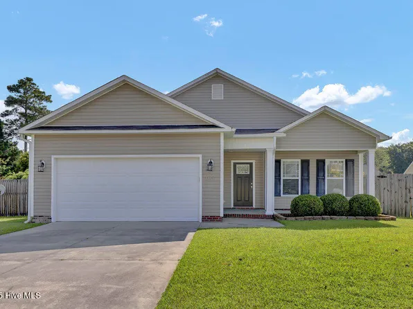 109 Borough Nest Drive, Swansboro, NC 28584