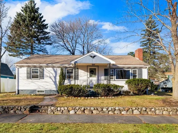 7 King St, Wakefield, MA 01880