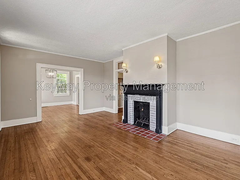 1013 Georgia Ave #A — Photo 3