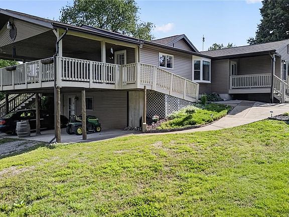 4th image of 125 Rolling Acres Ln