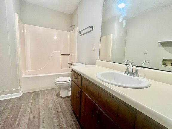 5th image of 190 Hennon Dr NW #D3fb746b8