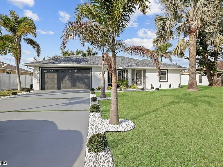 2423 Everest Pkwy — Photo 1