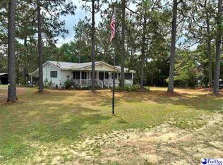 305 W Old Camden Rd, Hartsville, SC 29550