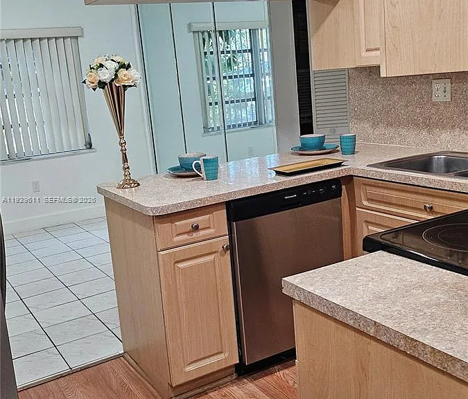 10641 SW 108th Ave #1H — Photo 7