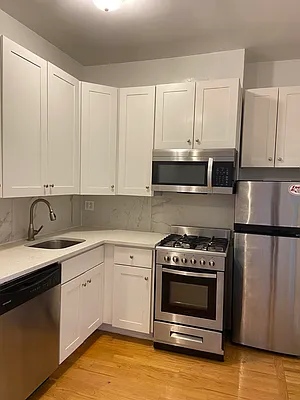 Rented by City Connections Realty | media 1