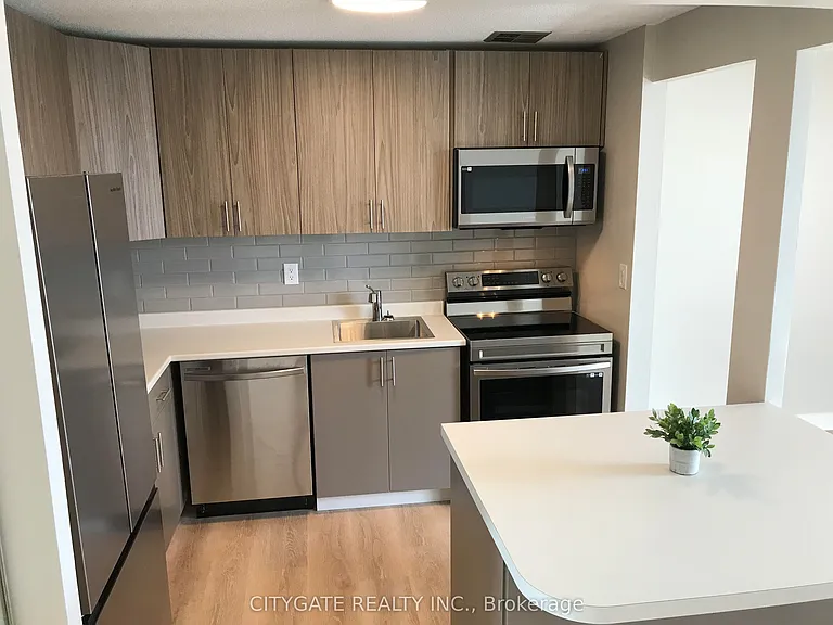 1100 Caven St #Penthouse 10 — Photo 14