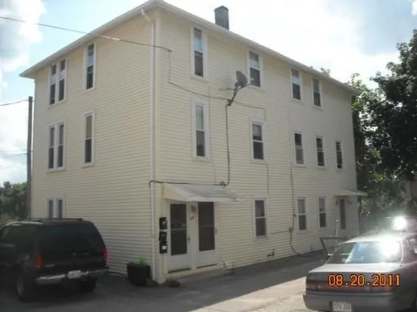 131 E School St, Woonsocket, RI 02895
