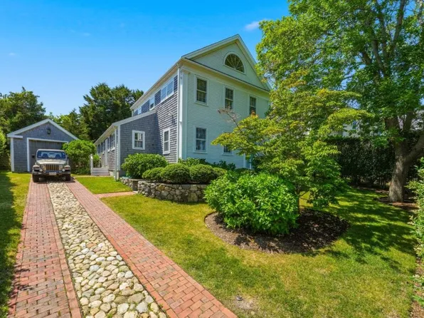 20 Kittiwake Ln, Nantucket, MA 02554