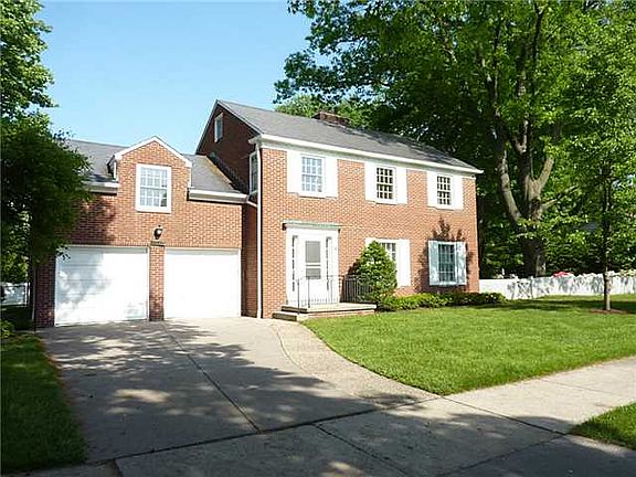 2nd image of 2448 Manchester Dr