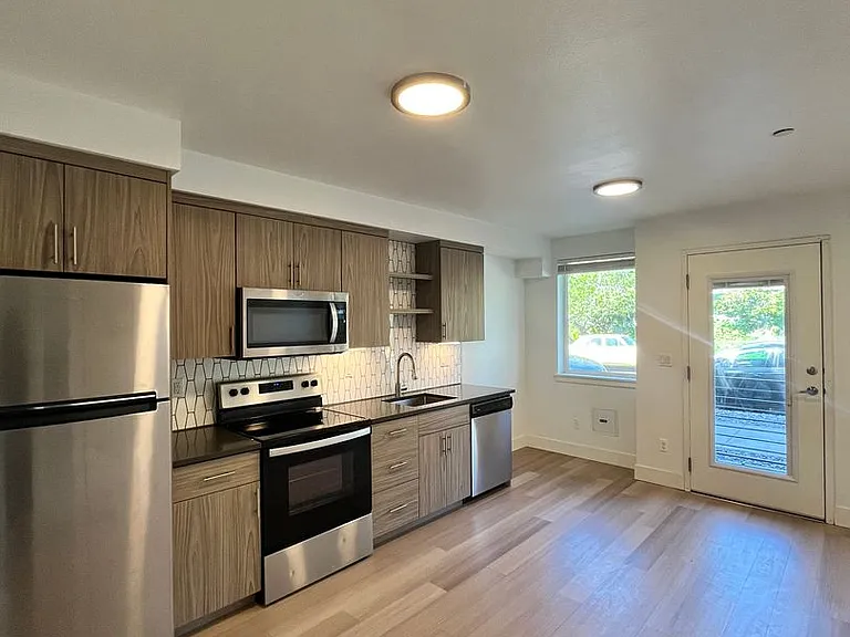 The Bozeman by Star Metro — Photo 29