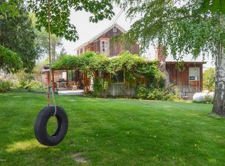 1360 Gore Rd, Selah, WA 98942