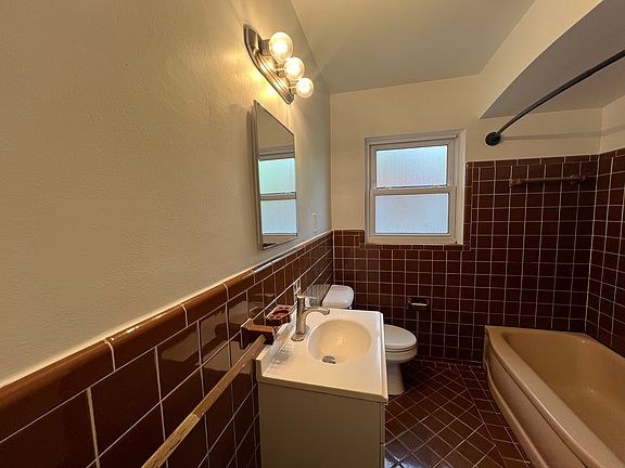 3rd image of 13950 Northfield Blvd