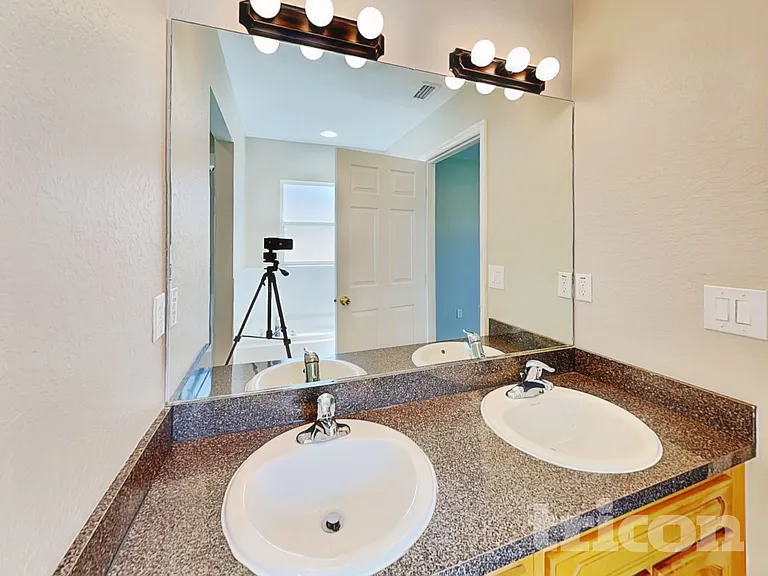 569 Cody Caleb Dr — Photo 6
