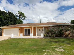 8966 Crest Ln, Fort Myers, FL 33907