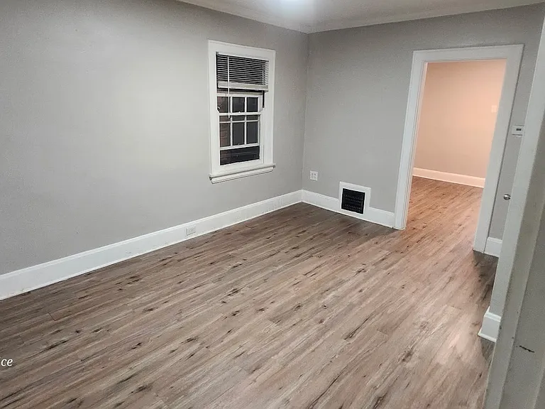 2044 Highland Ave #4 — Photo 9