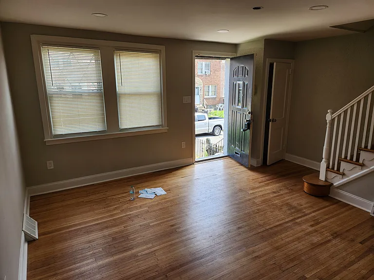 1834 Glenifer St — Photo 17