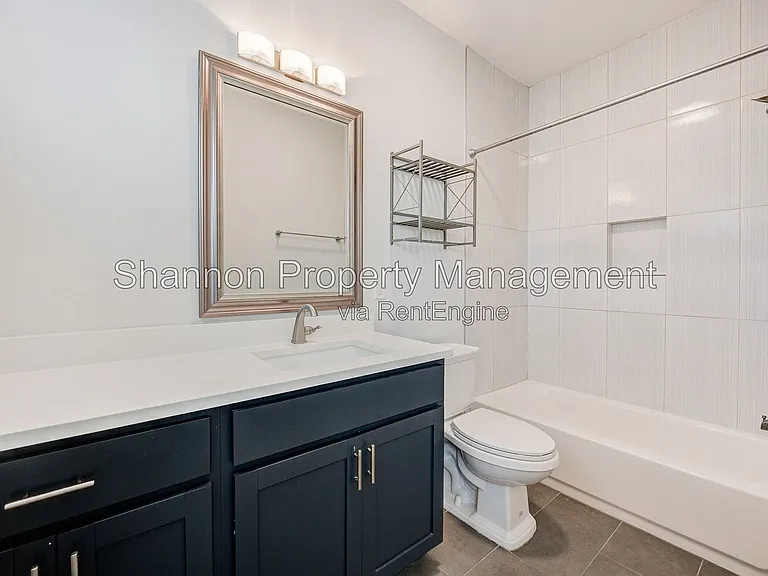 1603 Colorado St — Photo 17
