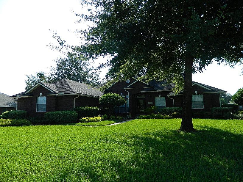 1st image of 1075 Victory Lake Dr