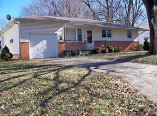 1854 S Newton Ave, Springfield, MO 65807