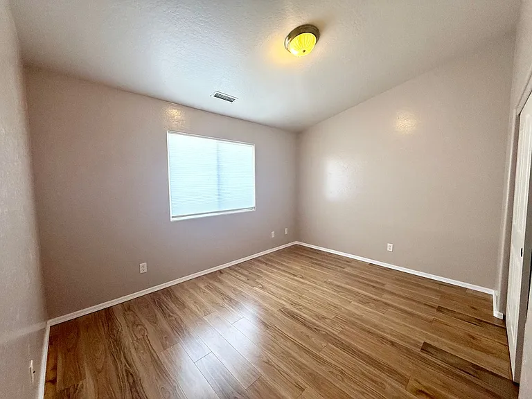 7490 E Horseshoe Ln #B — Photo 7