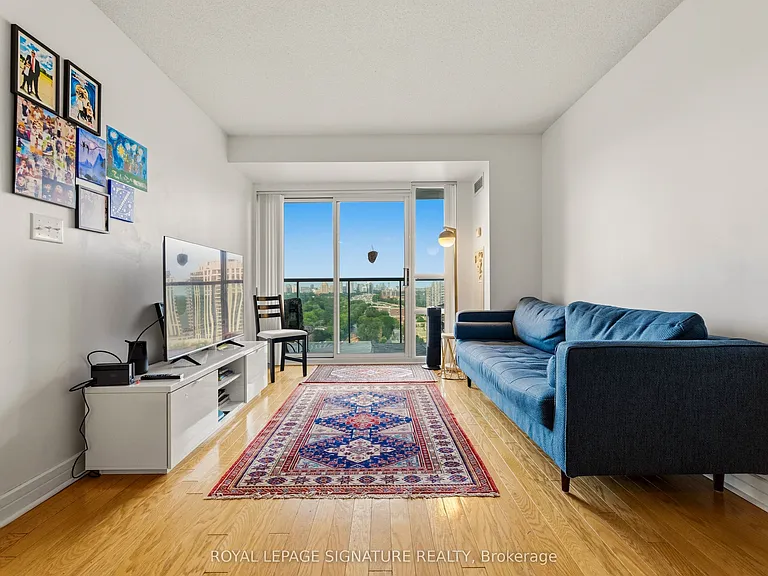 16 Harrison Garden Blvd #1609 — Photo 18