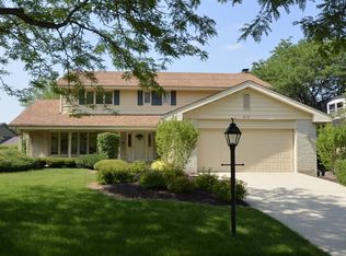 818 Columbia Ln, Darien, IL 60561