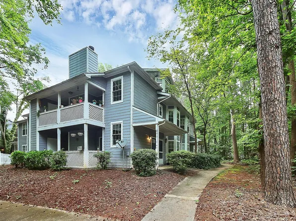 5829 Green Forest Dr, Charlotte, NC 28212