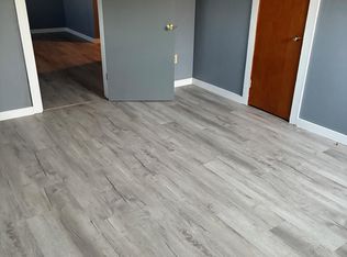 200 Hogan Blvd APT 11, Mill Hall, PA 17751