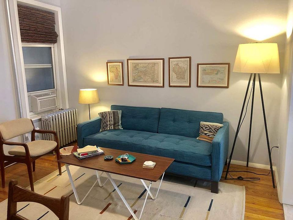 1st image of 3034 42nd St APT 1L