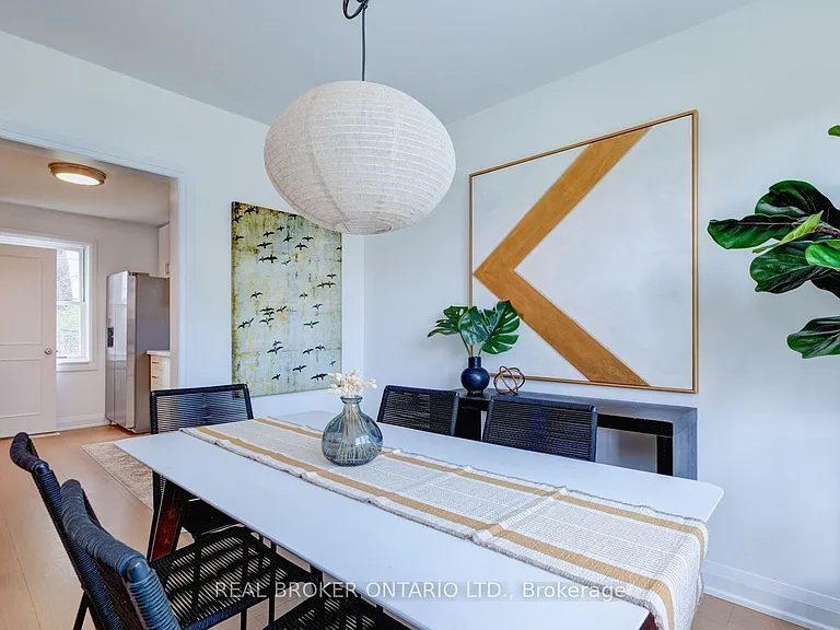40 Stamford Sq N — Photo 4