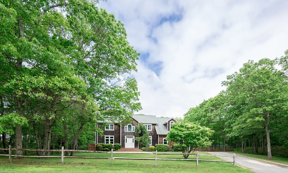 Building Photo - 1 Mountain Laurel Ln