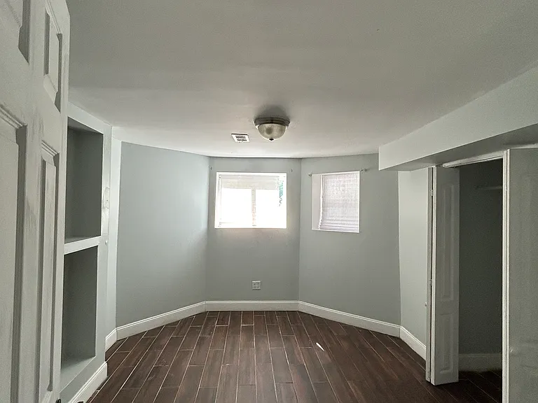 1529 S Homan Ave — Photo 29