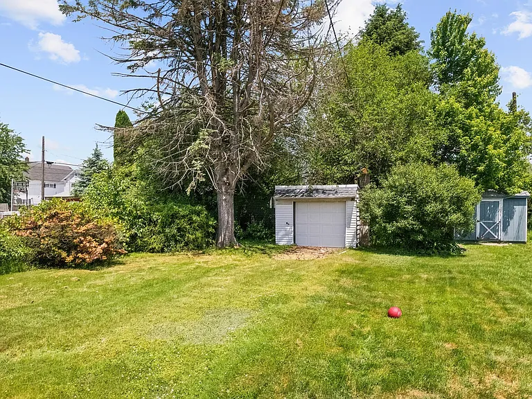 509 Miller St — Photo 23
