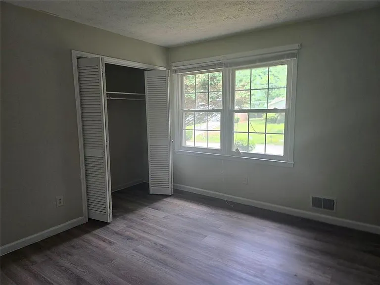 5734 Lanny Ln — Photo 12