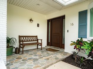 16 Leeward Cir, Tequesta, FL 33469