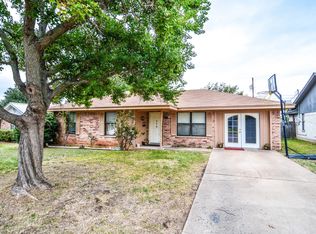 315 Moonlight Trl, Stephenville, TX 76401