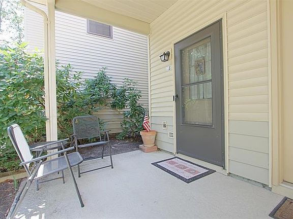 2nd image of 206 Owls Nest Ct