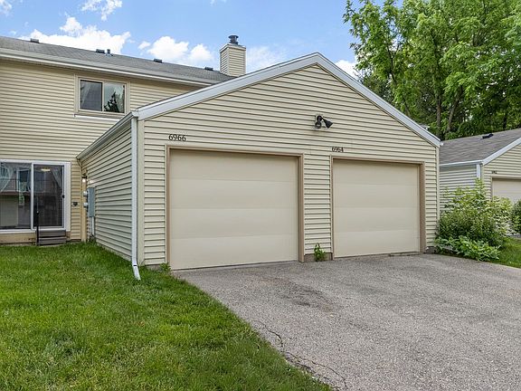 5th image of 6966 Park Ridge Dr