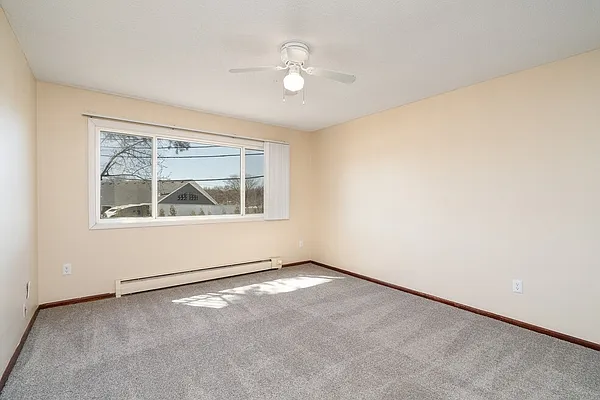 Boulder Court Apartments — Photo 14