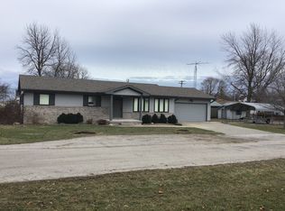 208 West Ave, Ogden, IL 61859