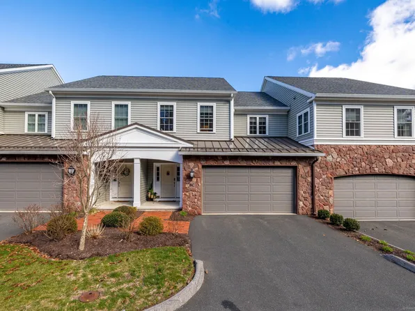 8 Mill Pond Lane #C, Simsbury, CT 06070