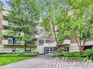 200 Grand Cove Way #PENTHOUSE 5F, Edgewater, NJ 07020