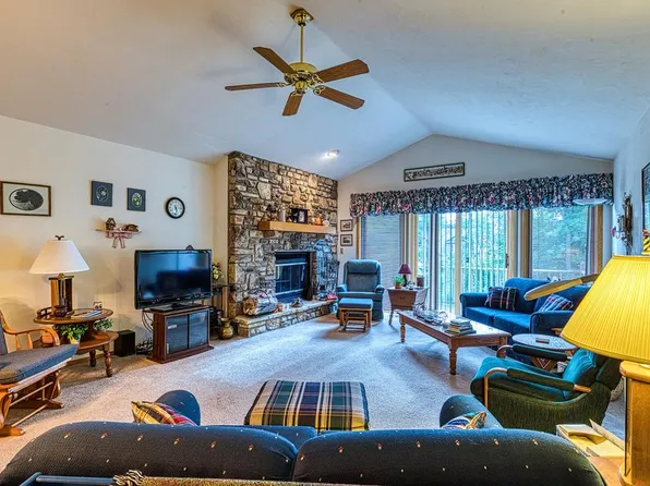 10705 Woodcrest Ct #304, Sister Bay, WI 54234