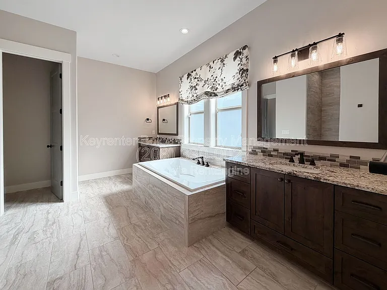 8368 W Sparks Lake Dr — Photo 17