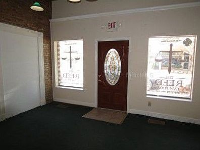 5th image of 779 W Montrose St